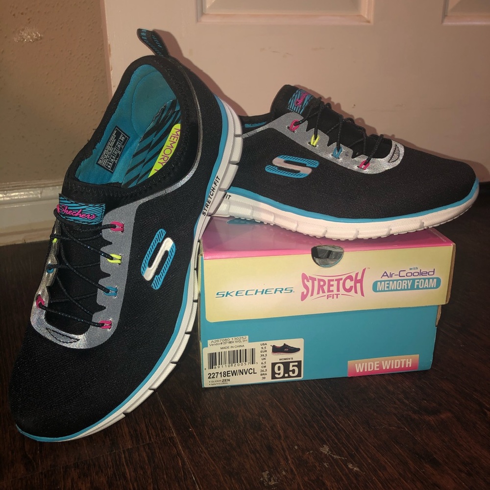 Sketchers size 9.5